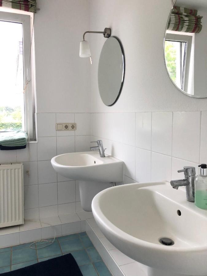 Strandnahe 3Z-Ferienwohnung Kiel Exterior photo